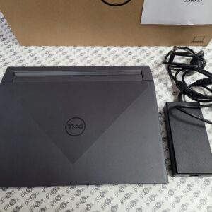 Laptop Dell G15 5511-6204 15,6 ” Intel Core i5 16 GB / 512 GB czarny