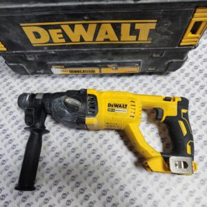 MŁOTOWIERTARKA 18V XR DEWALT DCH133NT SDS-PLUS 3-FUNKCYJNA BEZZSZECHOTKOWA