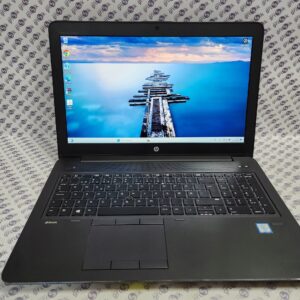 Laptop HP ZBOOK 15 G3 Intel Core i7 6820HQ 16 GB / 512 GB M2000M metalowy