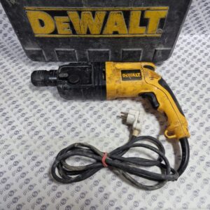 Młotowiertarka DeWalt SDS Plus 650W D25003