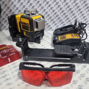 DeWALT Laser Krzyżowy DCE089D1R 10,8V 360 czerwony zestaw, walizka