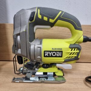 Ryobi RJS1050KA5 sieciowa wyrzynarka 680W walizka + brzeszczoty
