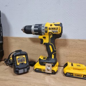 Wiertarko-wkrętarka udarowa 18V DeWalt DCD796D2 + 2xAku 2.0Ah + Kufer TSTAK